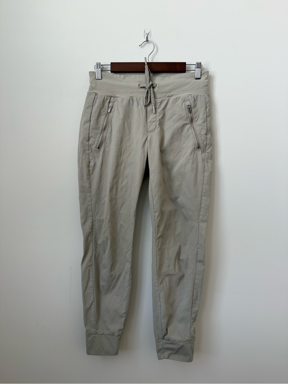Athleta Trekkie North Jogger Khaki Size‎ 4 27” Inseam
